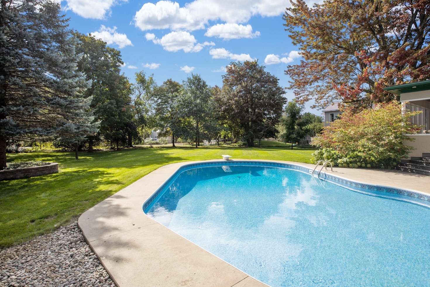 Navigating the Real Estate Market with Confidence